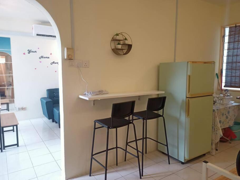 Fuji Home Bayan Lepas Esterno foto