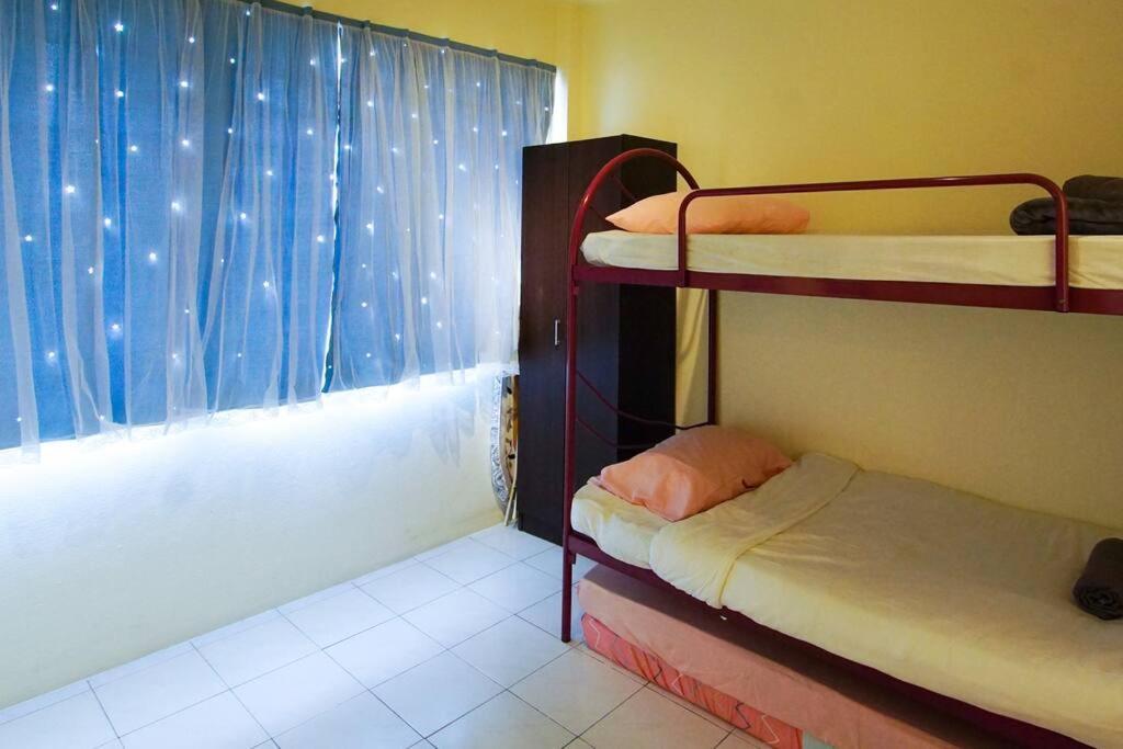 Fuji Home Bayan Lepas Esterno foto
